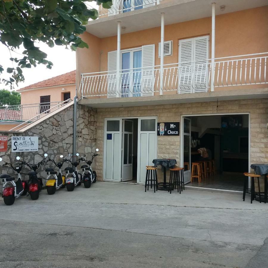 Apartments Danijela Tribalj المظهر الخارجي الصورة